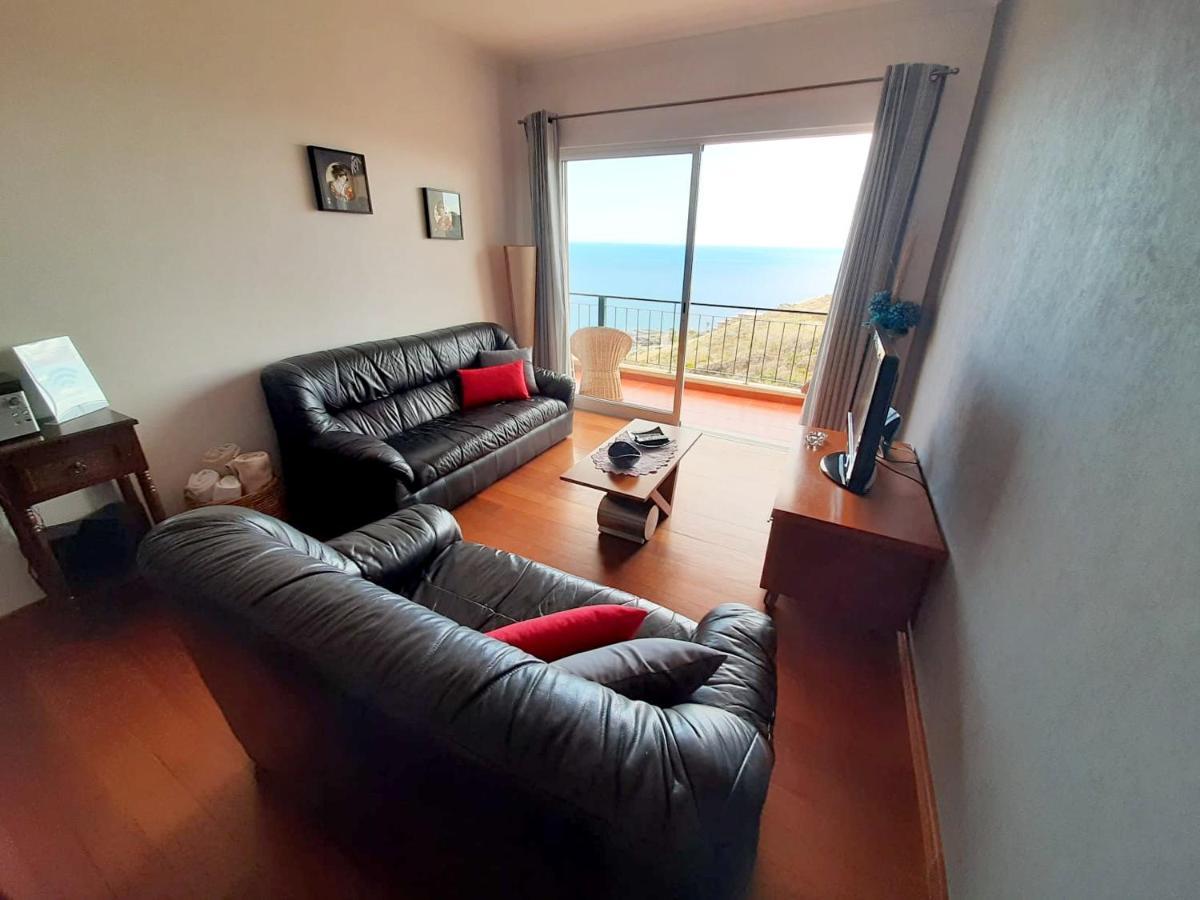 2 Bedrooms Appartement At Canico 200 M Away From The Beach With Sea View Furnished Balcony And Wifi エクステリア 写真